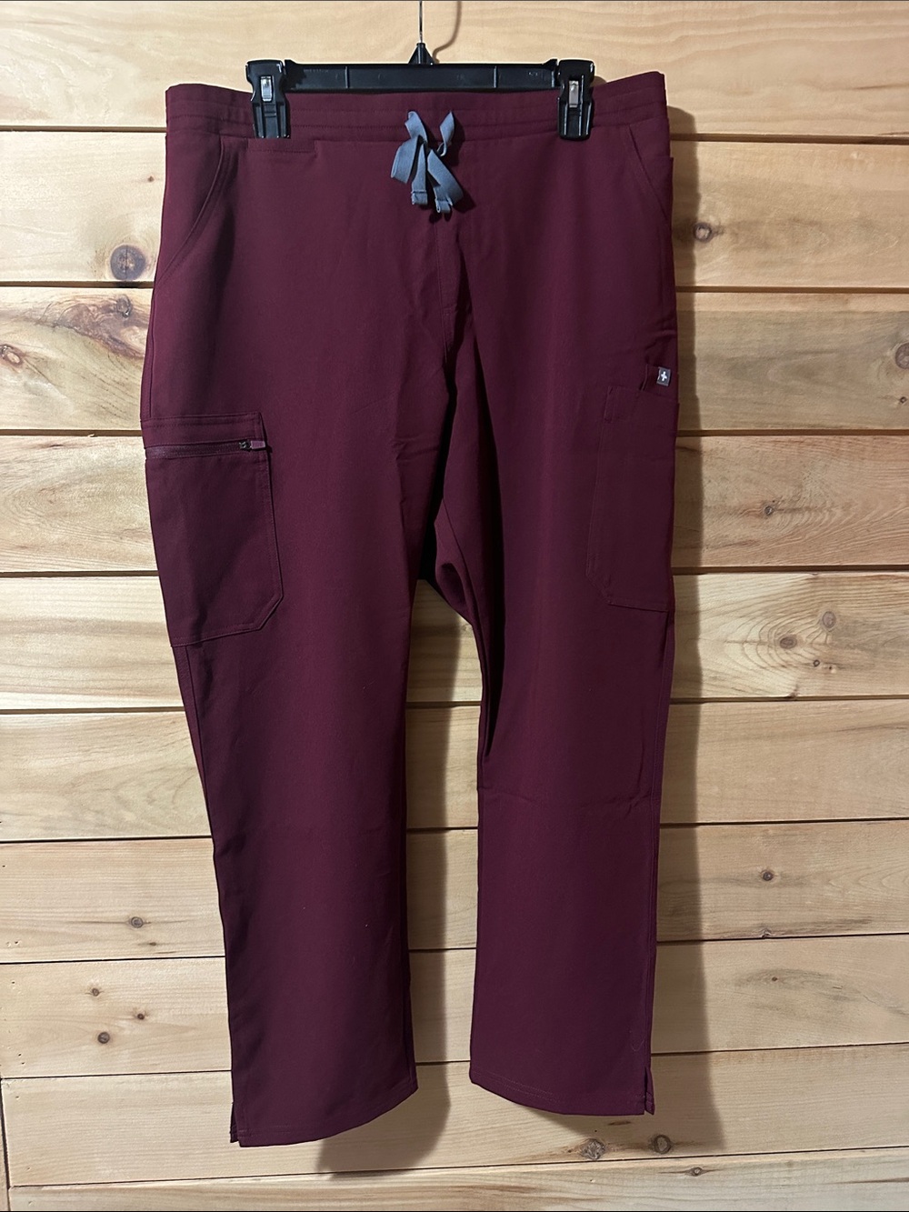 NWT FIGS W Yola Skinny Pants Petite Maroon Technical Collection TW2000P